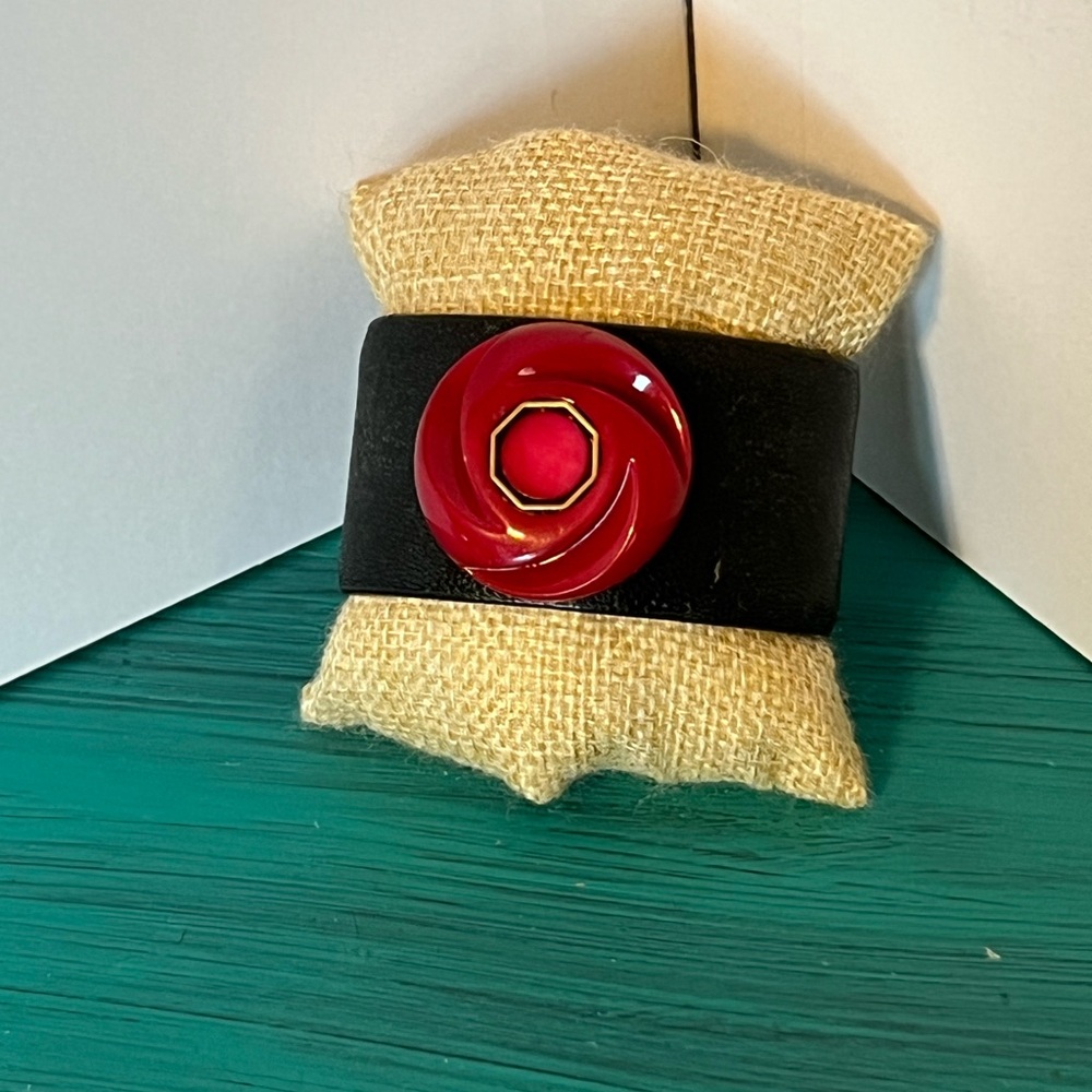 Black Leather Bracelet with Vintage Button Bracelet